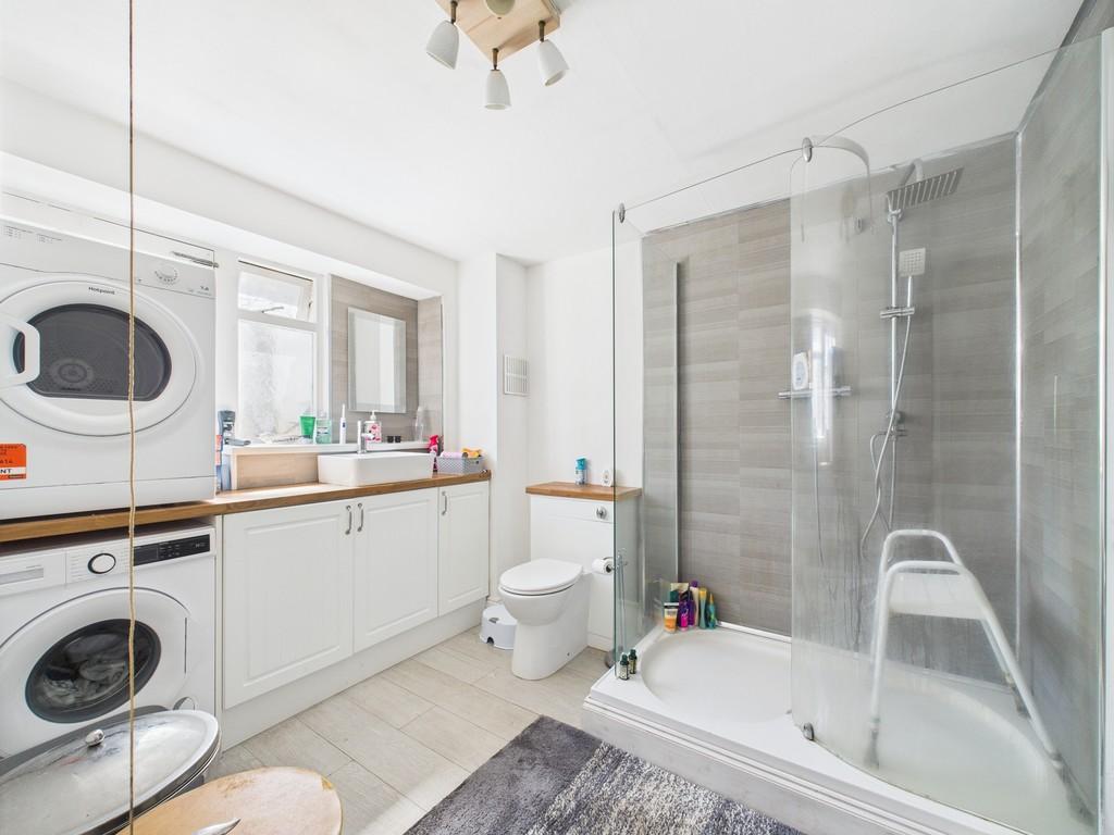 Cam02089 g0 pr0524 still004