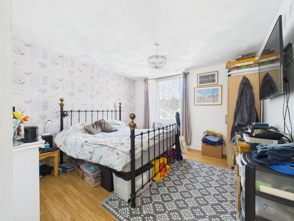 Cam02089 g0 pr0524 still023