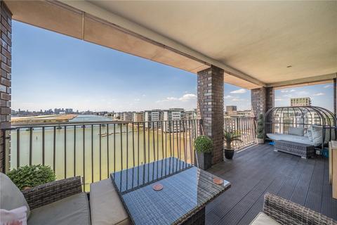 2 bedroom apartment to rent, Aird Point, Royal Albert Wharf E16