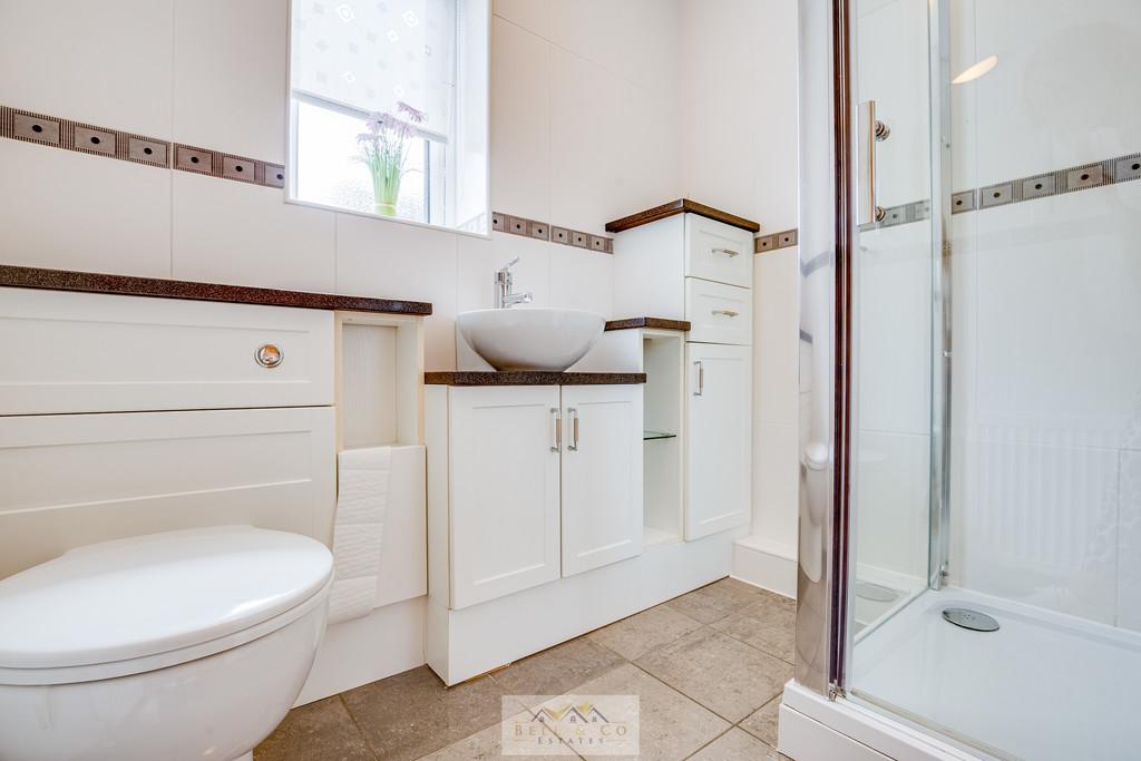 Bathroom 1.1