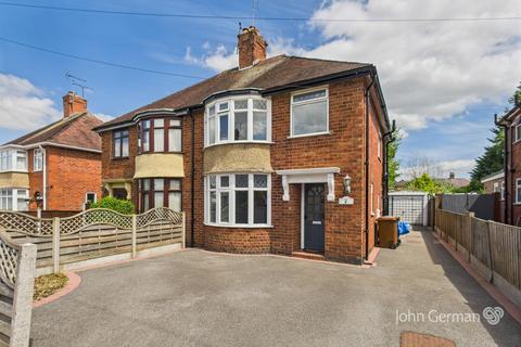 3 bedroom semi-detached house for sale, Weaver Road, Uttoxeter