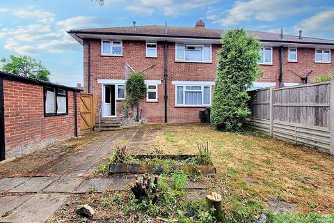 15 Waddington Avenue, Coulsdon, CR5 1QG