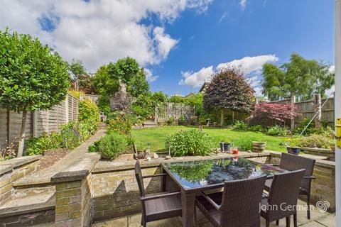 undefined, Lark Rise, Uttoxeter