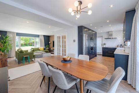 24 Warren Road, Purley, CR8 1AA