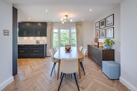 24 Warren Road, Purley, CR8 1AA