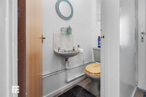 12 Barrians Way, Barry, CF62 8JG