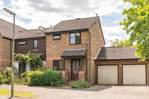 2 bedroom semi-detached house for sale, Wildcroft Drive, North Holmwood