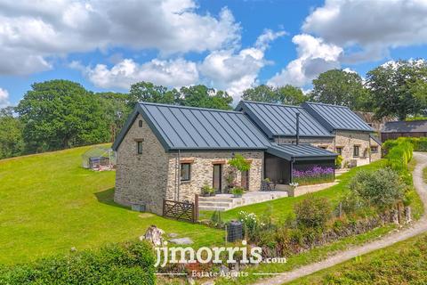 3 bedroom property with land for sale, Lancych, Boncath