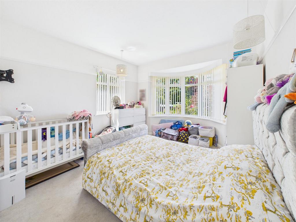 Bedroom: