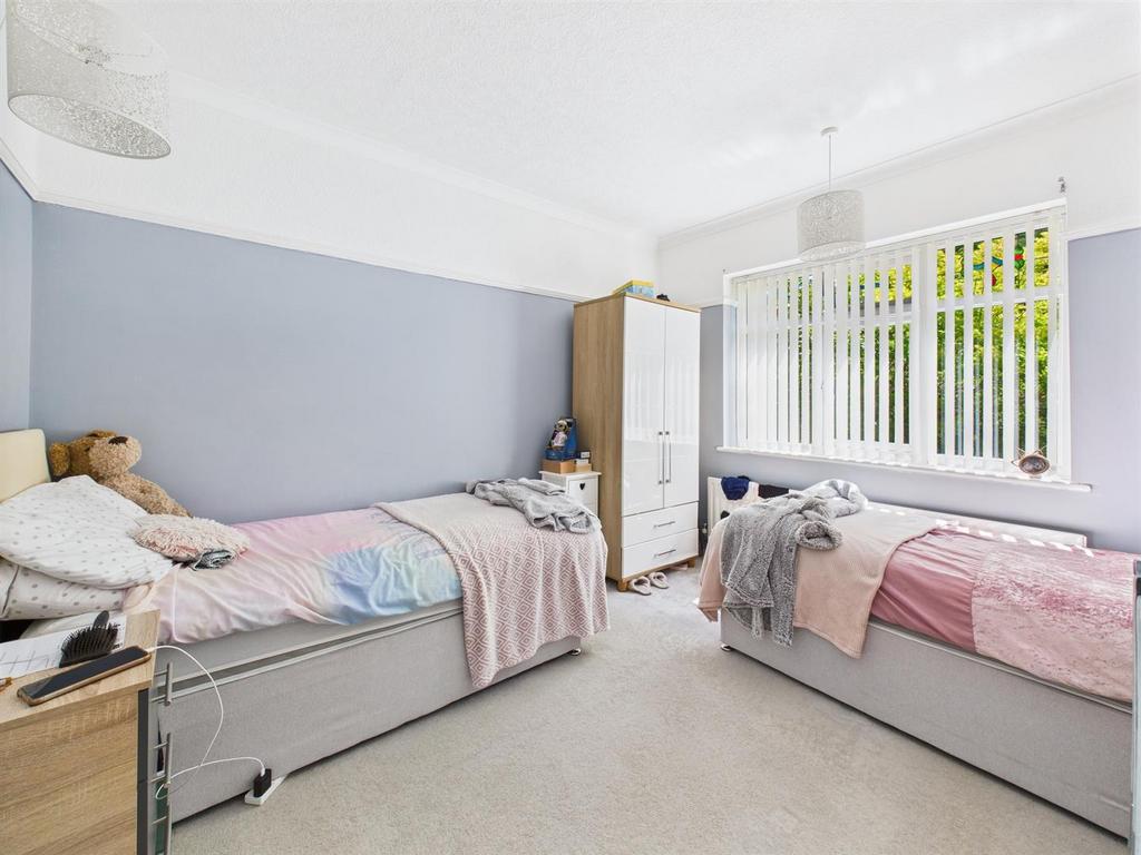 Bedroom: