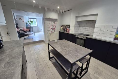 207 Cardigan Lane, Leeds, LS6 1DX