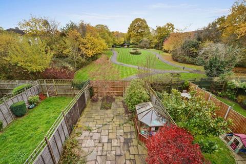 undefined, Chelsea Gardens, Ealing, W13