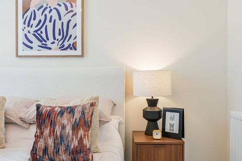 1 bedroom flat for sale, The Silverton, Royal Docks E16