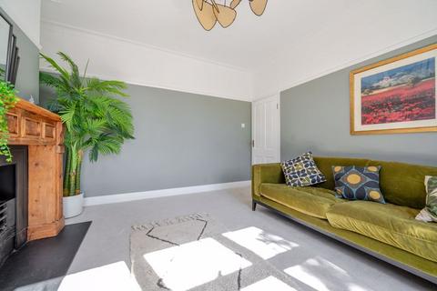 6 Ridgeway Avenue, Barnet, EN4 8TW