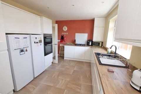 4 bedroom detached bungalow for sale, OSBOURNE DRIVE, HOLTON LE CLAY