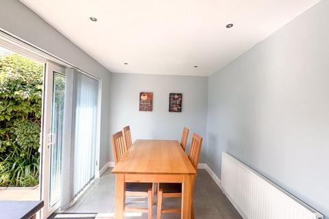 33 Albatross Drive, Grimsby, DN37 9PR
