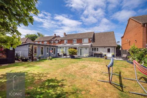 Beech Croft Beech Avenue, Taverham, Norwich, NR8 6HN