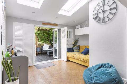 20 Izane Road, Bexleyheath, DA6 8NX