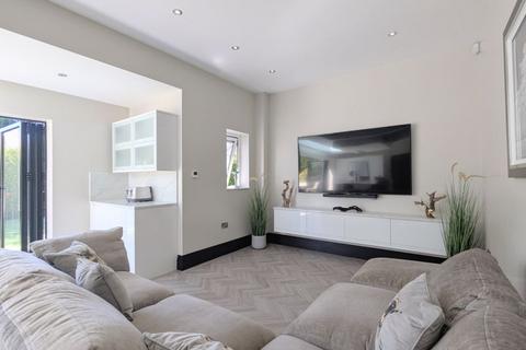 undefined, Golf Open 2026 - Lulworth Road, Birkdale - Sleeps 10