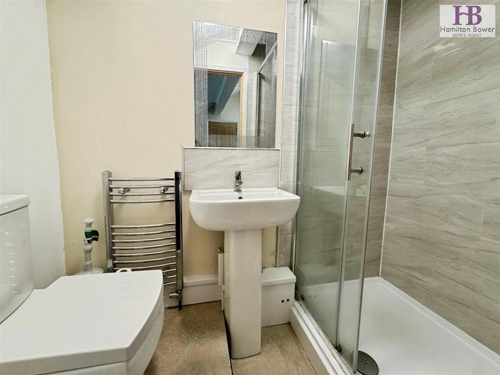 Df28a621-3 Coniston.jpg