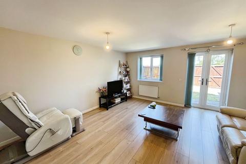 3 bedroom terraced house for sale, Beaumont Rise, Deane