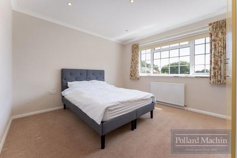 20 Riding Hill, South Croydon, CR2 9LN
