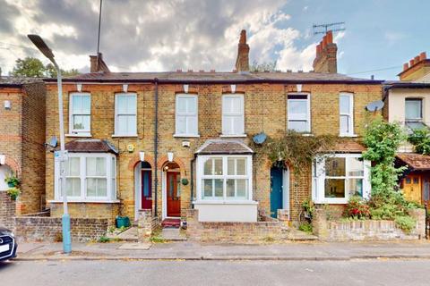 3 bedroom terraced house for sale, Victoria Road, Uxbridge, UB8