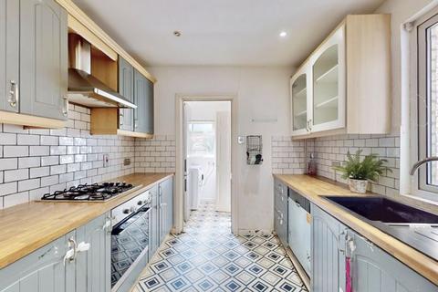 undefined, Victoria Road, Uxbridge, UB8