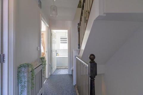 4 bedroom townhouse for sale, Weaver Close, Oswestry