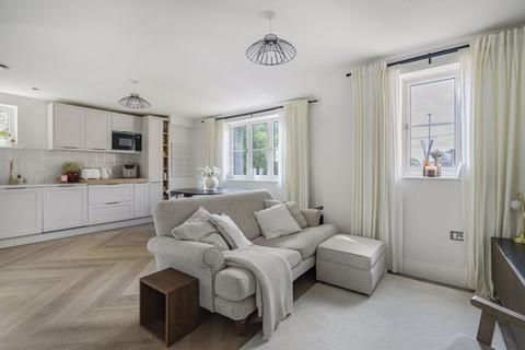 2 bedroom apartment for sale, Amersham Road, Hazlemere HP15