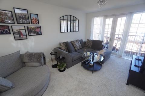 1 bedroom flat for sale, Wellesbourne Crescent, High Wycombe HP13