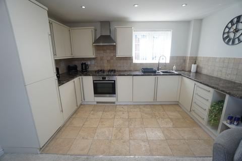 1 bedroom flat for sale, Wellesbourne Crescent, High Wycombe HP13