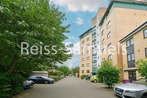 2 bedroom apartment to rent, Old Bellgate Place, London E14
