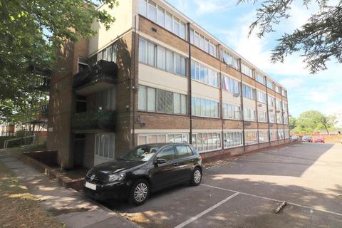 Luton LU4