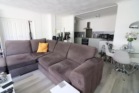 undefined, Luton LU4