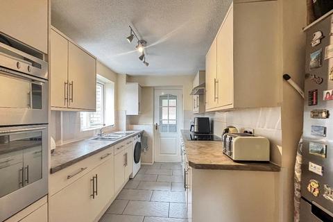 undefined, South Croydon CR2
