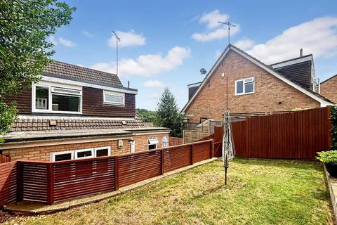 undefined, South Croydon CR2