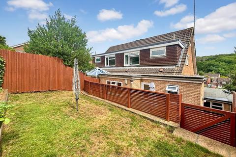 75 Nightingale Road, South Croydon, CR2 8PS