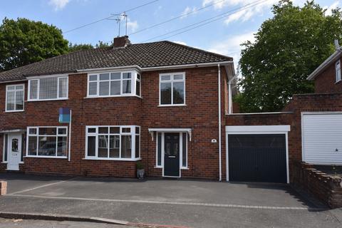 10 Brooklyn Grove, Wall Heath, Kingswinford, DY6 0ET