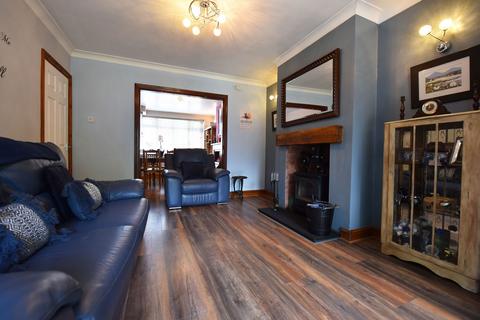 10 Brooklyn Grove, Wall Heath, Kingswinford, DY6 0ET