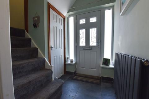 10 Brooklyn Grove, Wall Heath, Kingswinford, DY6 0ET