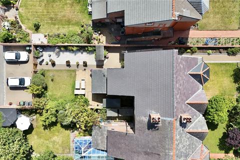 3 bedroom apartment for sale, Queens Road, Hoylake, Wirral, Merseyside, CH47