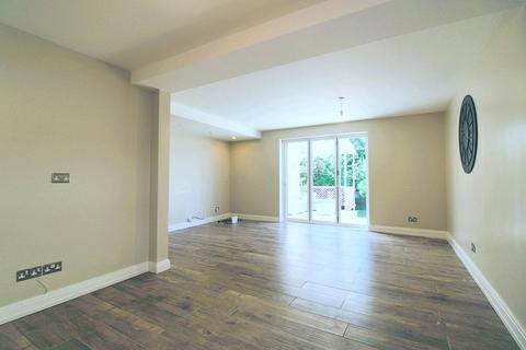 110 Bradmore Way, Coulsdon, CR5 1PB
