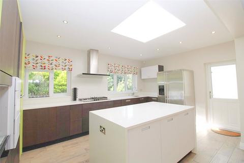 110 Bradmore Way, Coulsdon, CR5 1PB