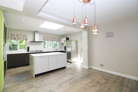 110 Bradmore Way, Coulsdon, CR5 1PB