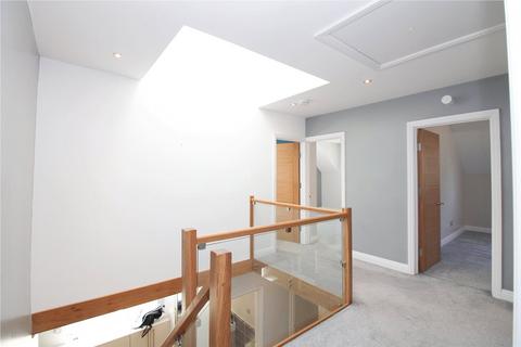 110 Bradmore Way, Coulsdon, CR5 1PB