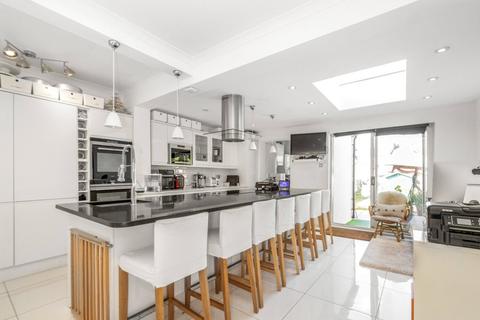 3 bedroom terraced house for sale, Mayfield Crescent, Thornton Heath, CR7