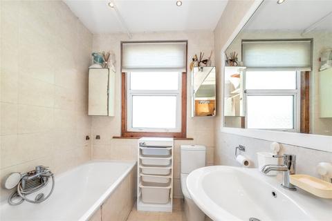 17 Mayfield Crescent, Thornton Heath, CR7 6DH