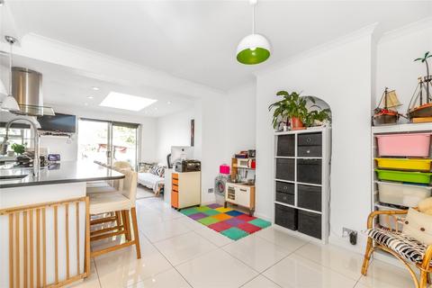 17 Mayfield Crescent, Thornton Heath, CR7 6DH