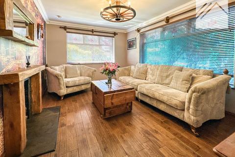 3 bedroom bungalow for sale, San Remo Road, Canvey Island